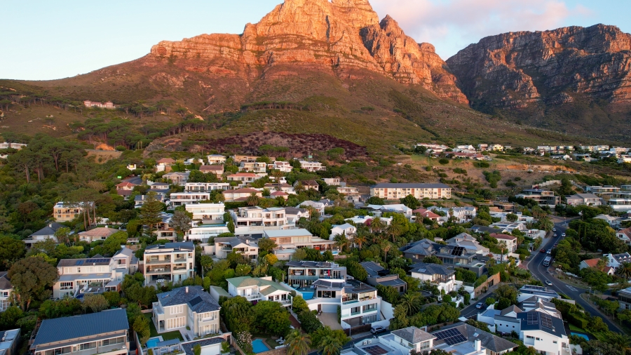 5 Bedroom Property for Sale in Camps Bay Western Cape